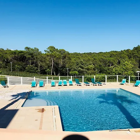 Les Parasols D'argens * Roquebrune-sur-Argens