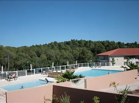 Les Parasols D'argens Holiday park *
